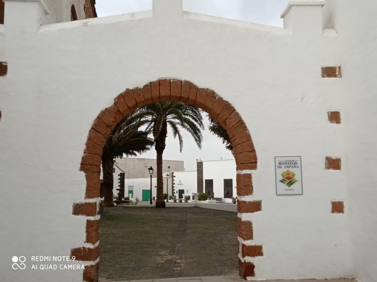 Precioso Apartamento Con Terraza En Teguise Teguise  Exterior photo